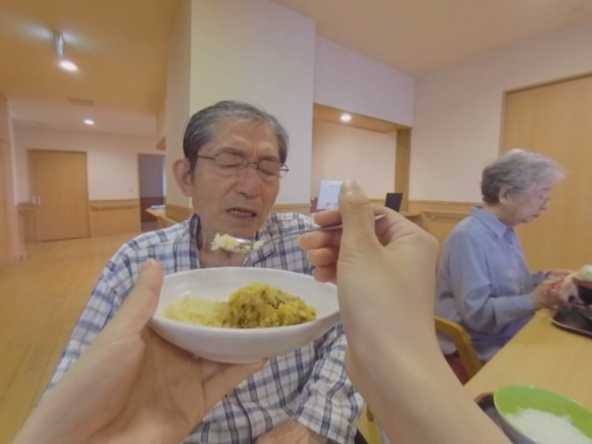 食事拒否への対応と見守り技術の習得